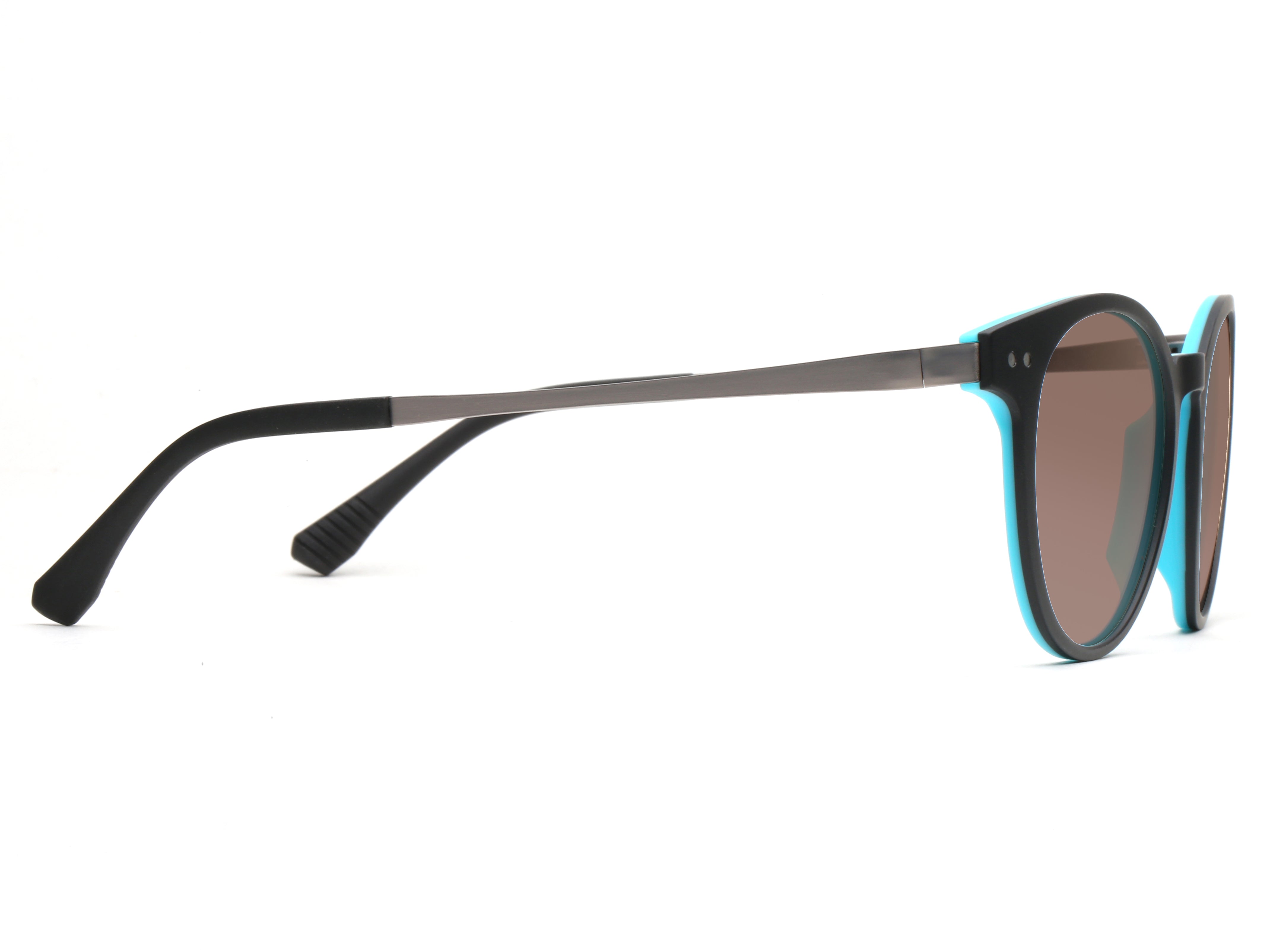 Photochromic sunglasses lens