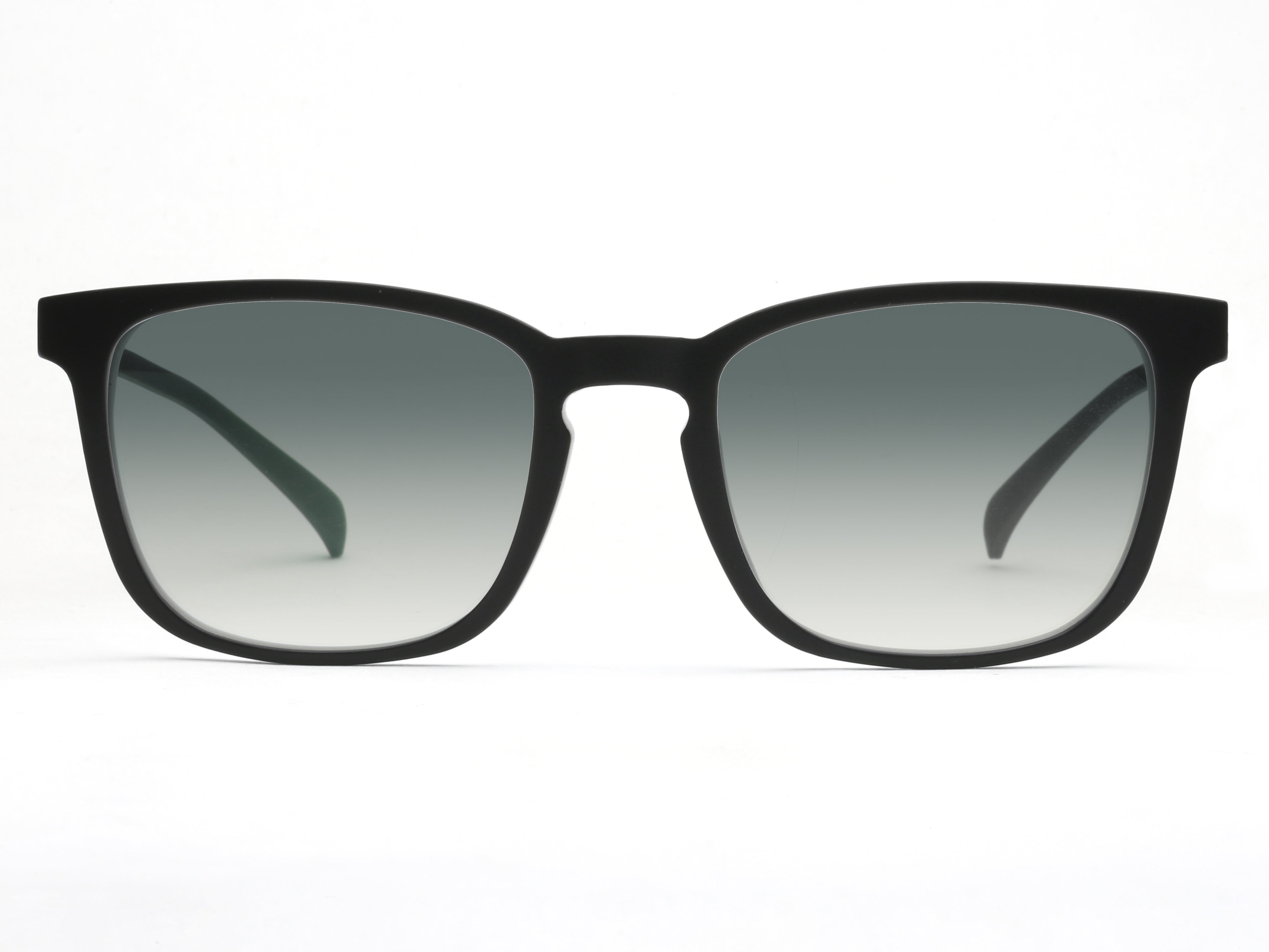 Photochromic sunglasses lens